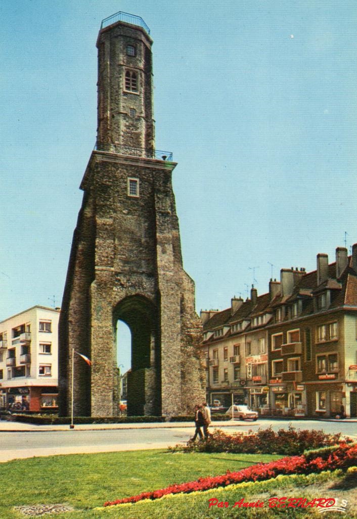 Carte postale de la Tour du Guet de Calais