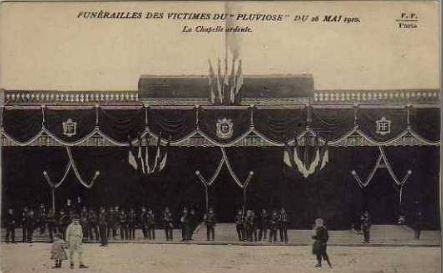 Funérailles des victimes  le 3 juin 1910
