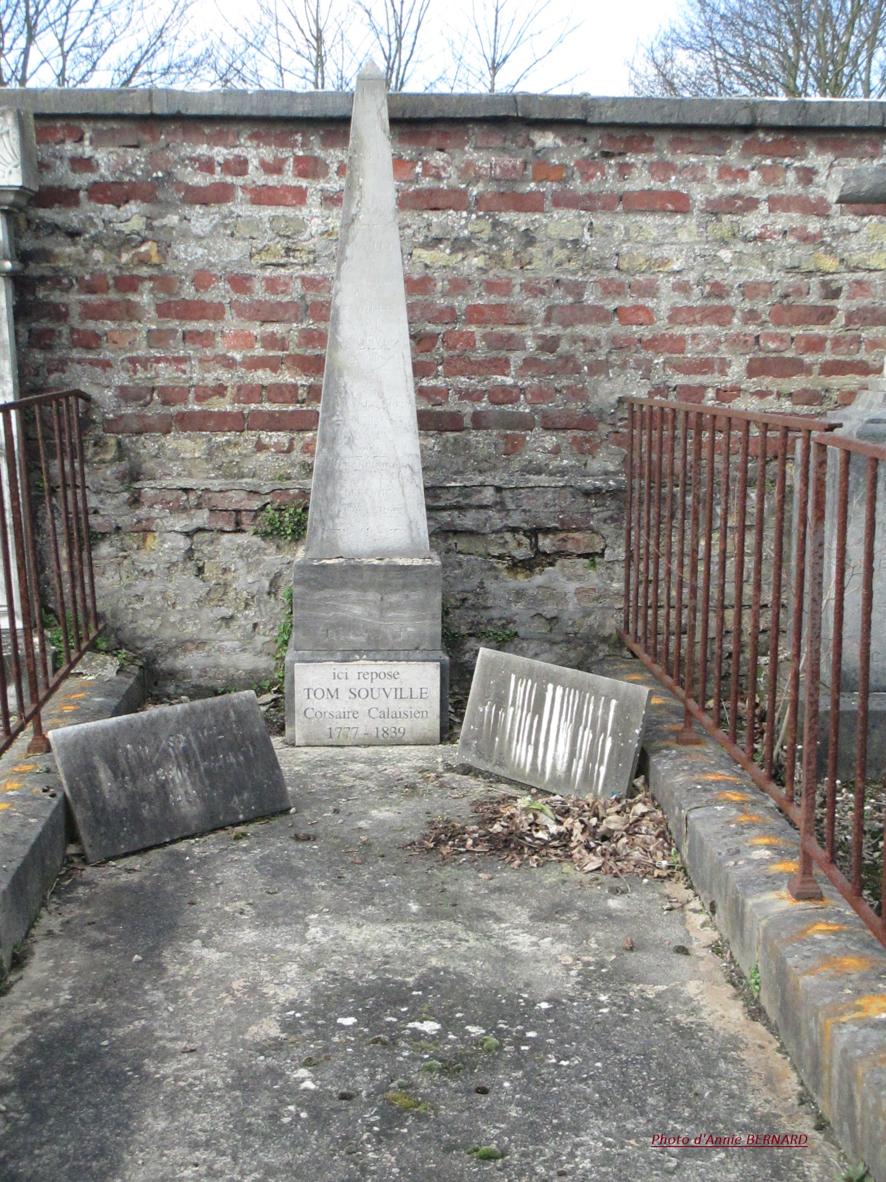  Tombe du corsaire Tom SOUVILLE ( 1777-1839)