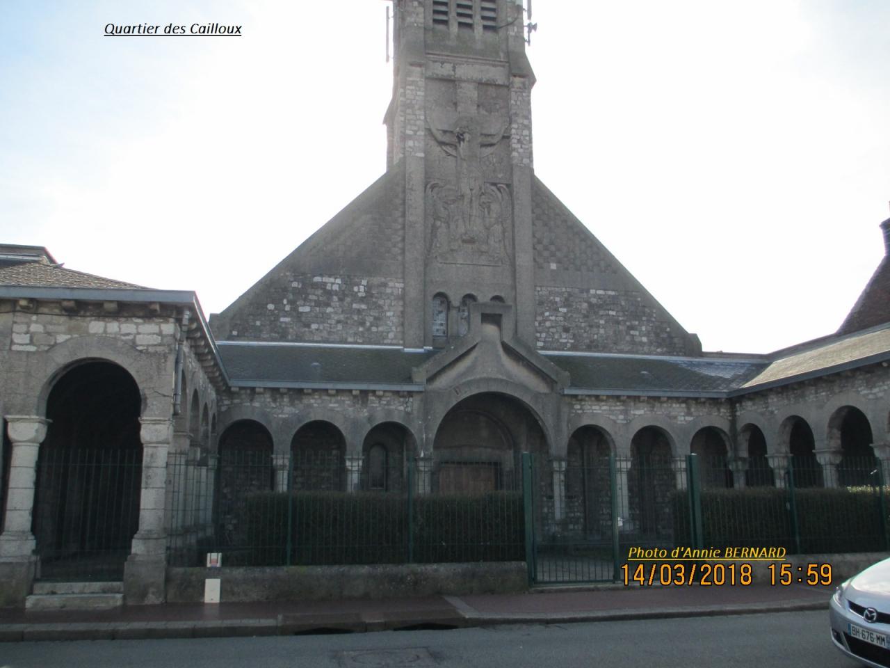 Quartier des Cailloux et son église Notre-Dame des Armées