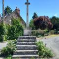 La croix située rue de la Vieille Croix à Néons sur Creuse