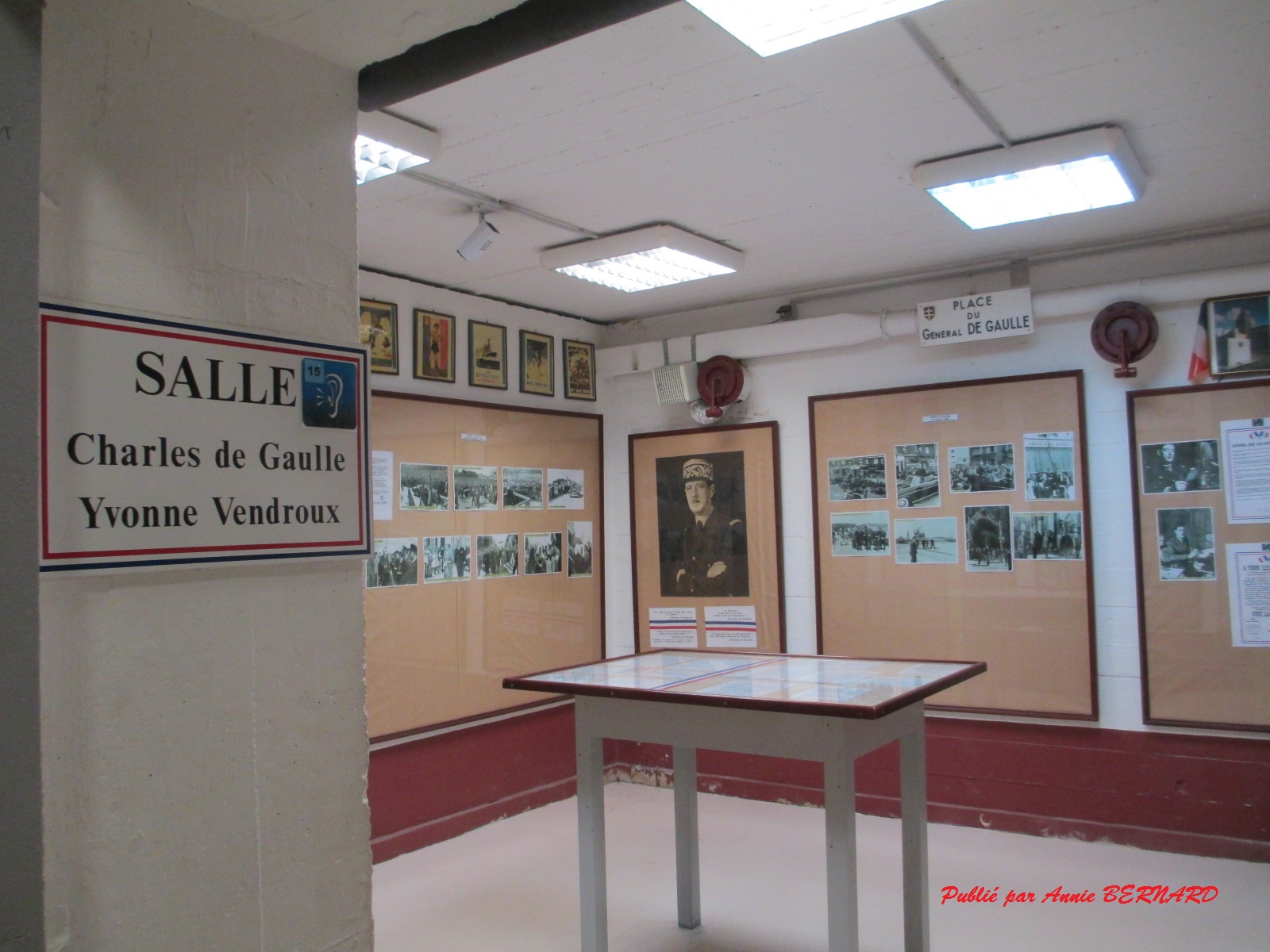 Salle consacrée à Charles De Gaulle et Yvonne Vendroux
