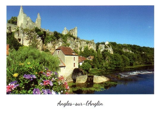 Angles sur Anglin (86) situé à 7 km de Néons sur Creuse (36)