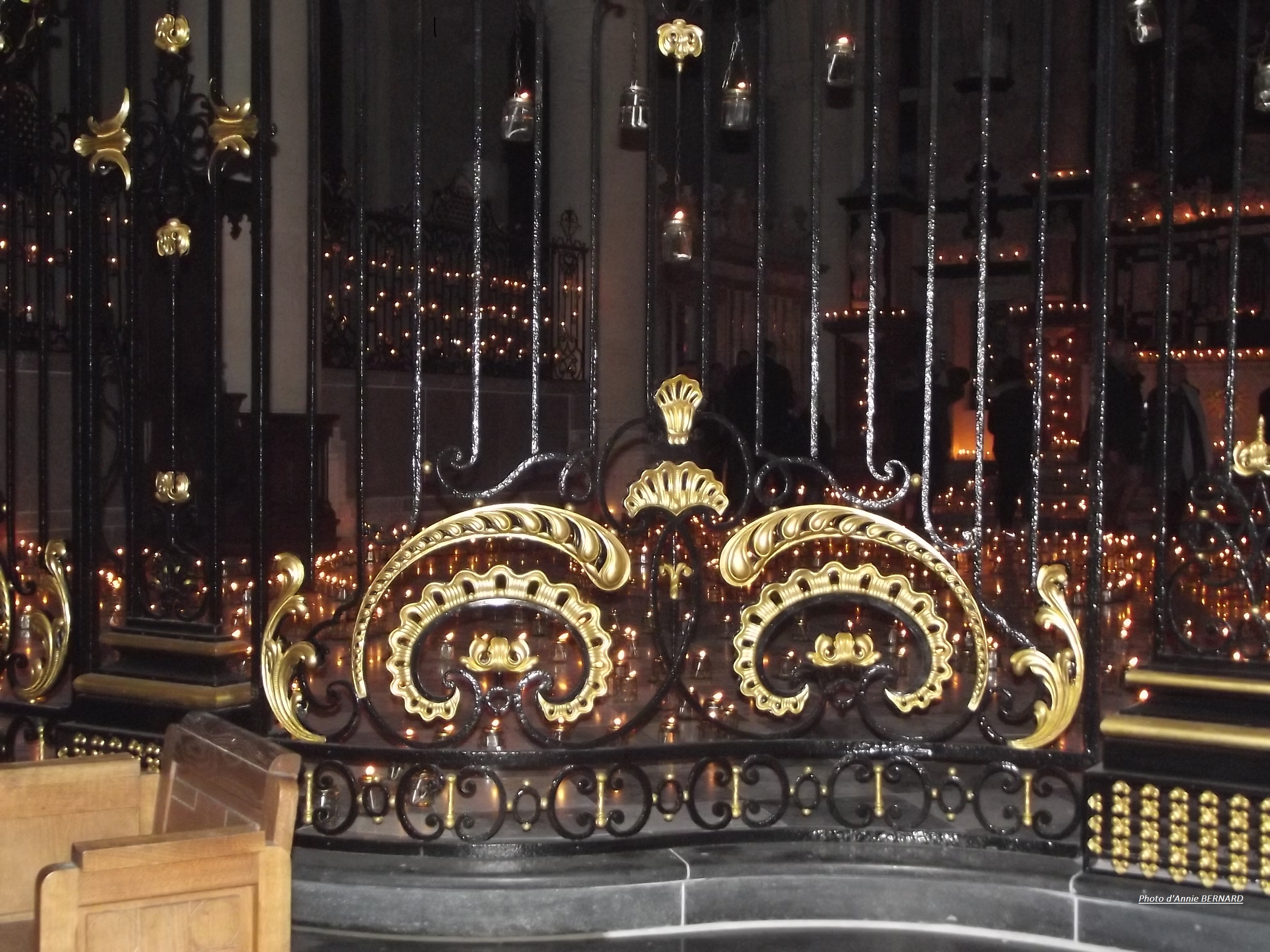 Illuminations dans l'église Notre-Dame de Calais